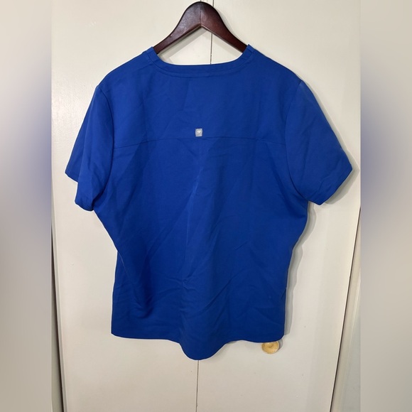 Fabletics Blue Scrub Set - Picture 3 of 6